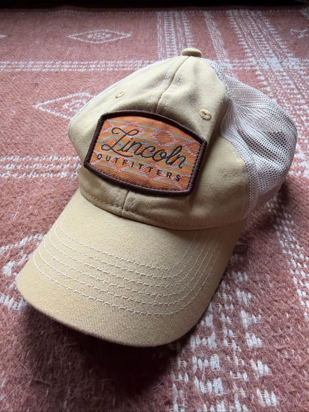 Lincoln outfitters country girl hat Aztec western